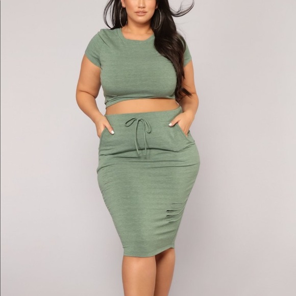 fashion nova skirts plus size